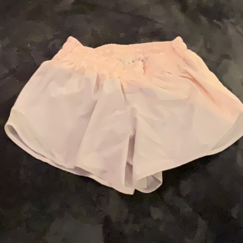 Lululemon Hotty hot 4inch Women's Pink Shorts